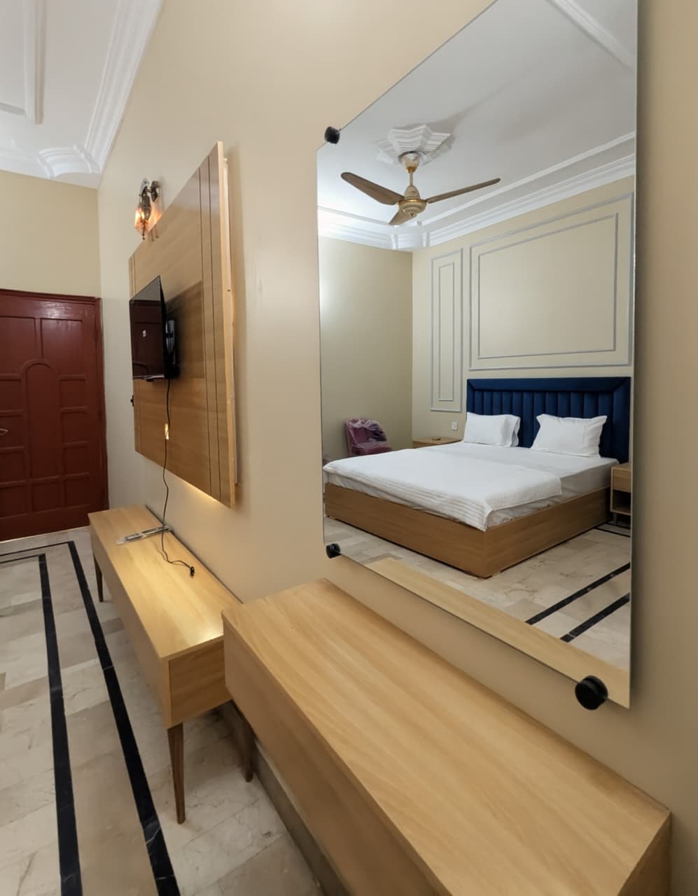 d43919d9-b9aa-461d-b706-ab11db303a81